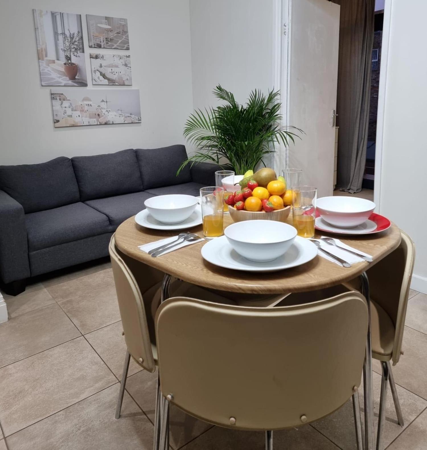 Luxury 4-Bed Apartment With Balcony & Garden, Near Emirates Stadium, 15 Mins To Central Londra Exterior foto